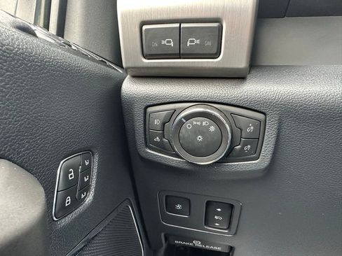 Used 2022 Ford F250 Platinum w/ Snow Plow Prep Package AWD/4WD image 30