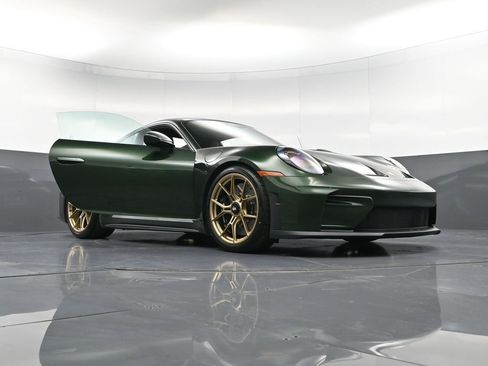 New 2026 Porsche 911 GT3 RWD image 38