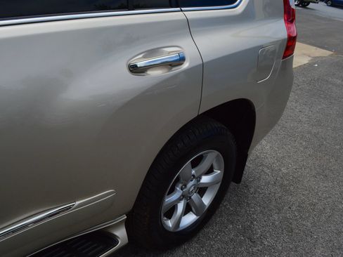 Used 2010 Lexus GX 460 Premium AWD/4WD image 4