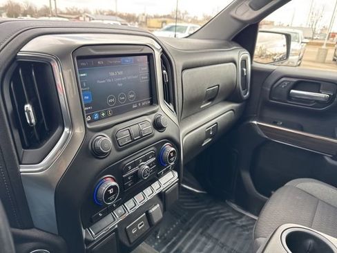 Used 2022 Chevrolet Silverado 1500 LT w/ Z71 Off-Road Package image 17