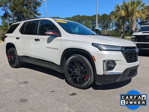 Certified 2023 Chevrolet Traverse Premier w/ Redline Edition image 2