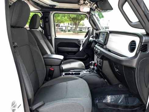 Used 2024 Jeep Wrangler Sport S image 35