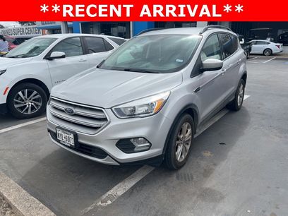 Used 2018 Ford Escape SE w/ SE Sync 3 Package