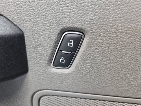 Used 2019 Ford F150 XL w/ Equipment Group 101A Mid AWD/4WD image 29