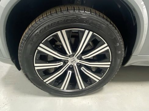Used 2025 Volvo XC90 B6 Ultra image 5
