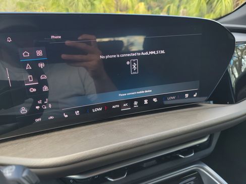 Certified 2025 Audi Q5 Premium Plus w/ Premium Plus image 23