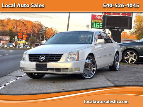 Used 2006 Cadillac DTS w/ Trunk Convenience Package image 1