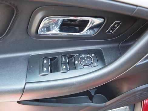 Used 2015 Ford Taurus SEL w/ Equipment Group 201A FWD image 8