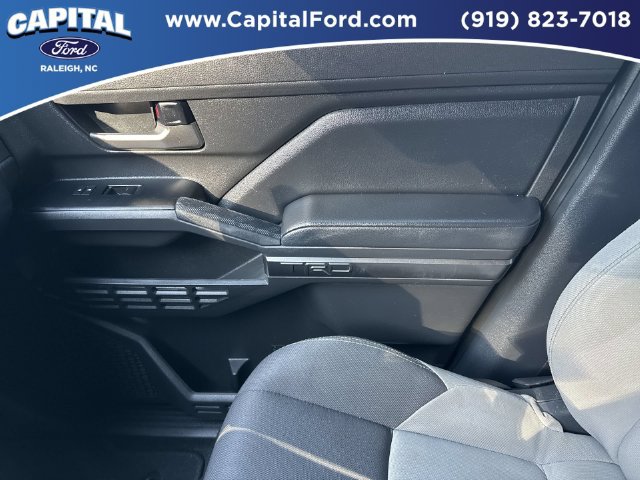 Used 2025 Toyota Tacoma TRD Off-Road AWD/4WD image 28