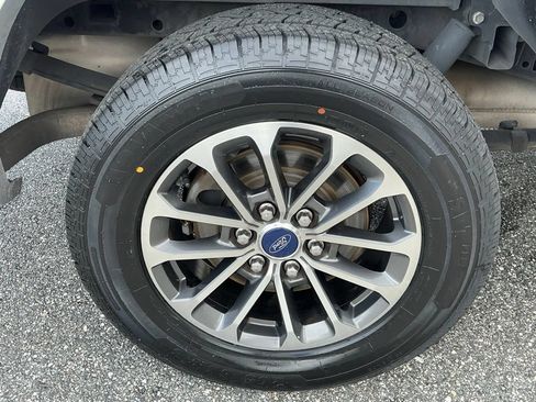 Used 2018 Ford F150 XLT w/ Equipment Group 302A Luxury RWD image 19