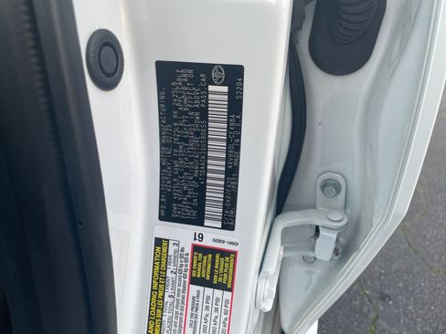 Used 2025 Toyota Camry LE image 29