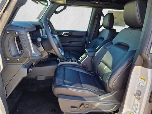 New 2026 Ford Bronco Outer Banks image 4