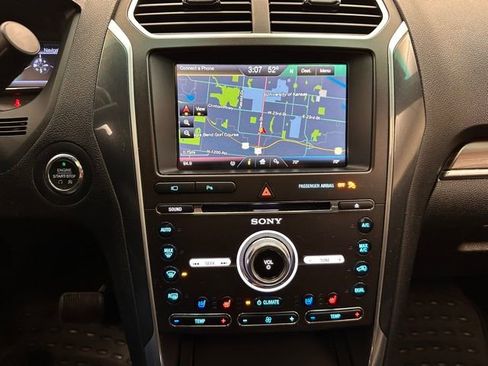 Used 2016 Ford Explorer Limited image 8