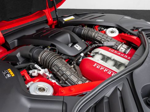 Used 2026 Ferrari Purosangue AWD/4WD image 43