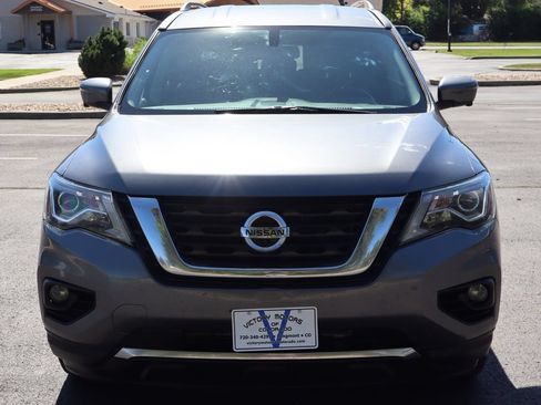 Used 2019 Nissan Pathfinder SL AWD/4WD image 12