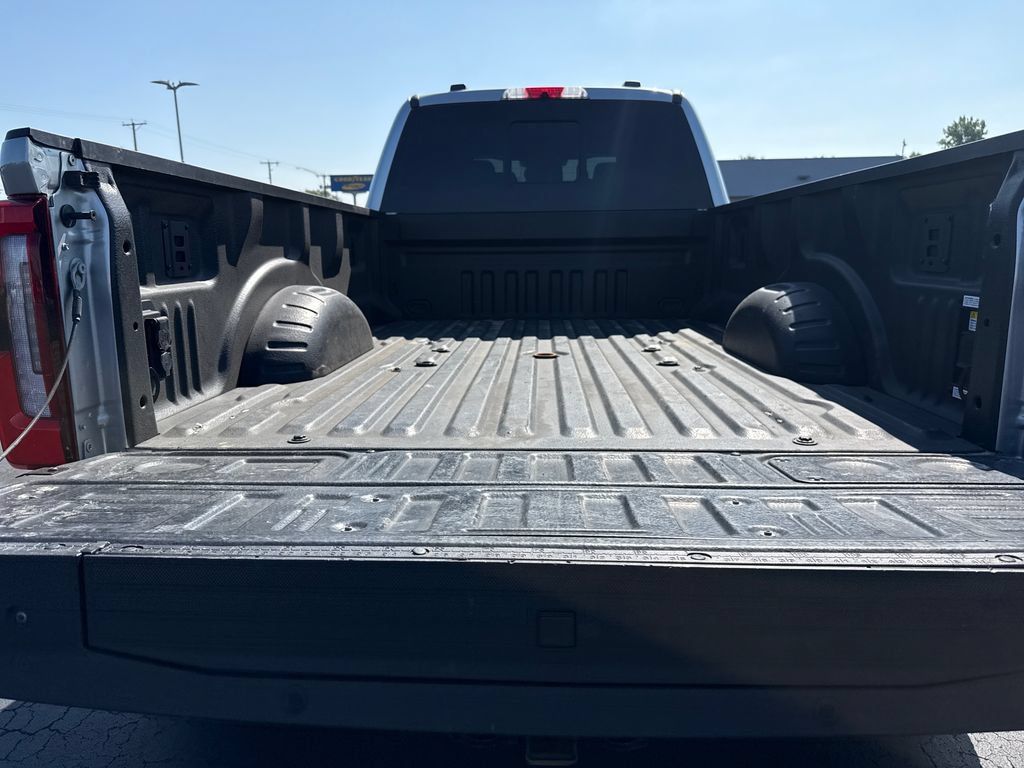 Used 2024 Ford F450 Platinum AWD/4WD image 23