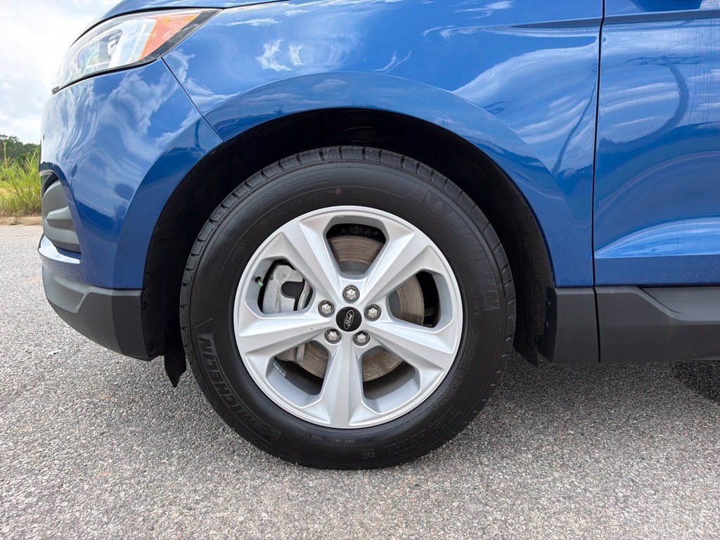 Used 2024 Ford Edge SE AWD/4WD image 5