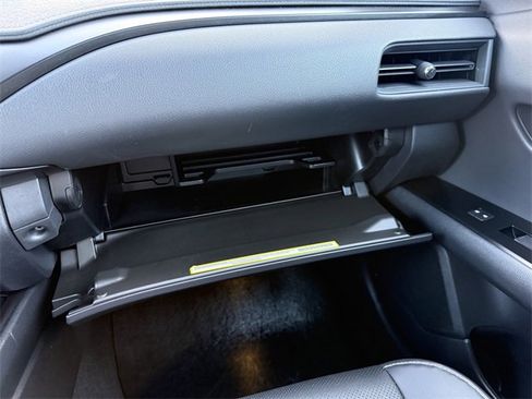 Used 2020 Lexus UX 250h w/ Premium Package image 33