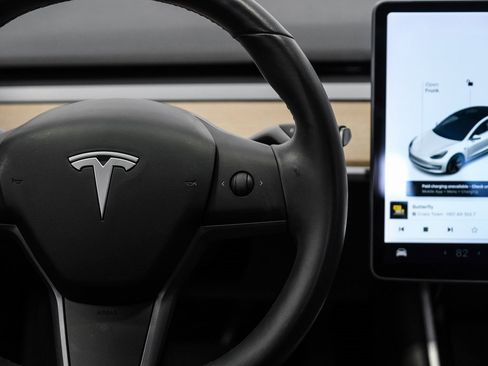 Used 2019 Tesla Model 3 Long Range image 25