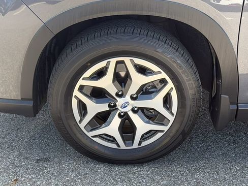 Certified 2024 Subaru Forester Premium AWD/4WD image 8
