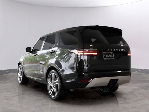 New 2025 Land Rover Discovery Metropolitan Edition image 10