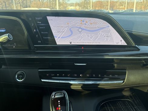 Used 2022 Cadillac Escalade ESV Sport w/ Touring Package image 29