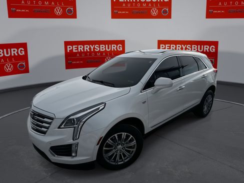 Used 2019 Cadillac XT5 Luxury image 1