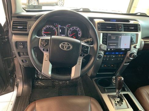 Used 2021 Toyota 4Runner Limited AWD/4WD image 5