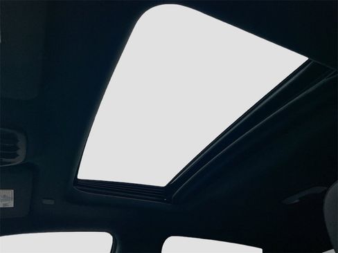 Used 2024 GMC Canyon Elevation w/ Convenience Package image 19