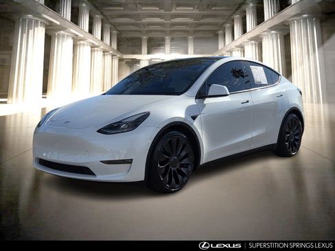 Used 2021 Tesla Model Y Performance image 9