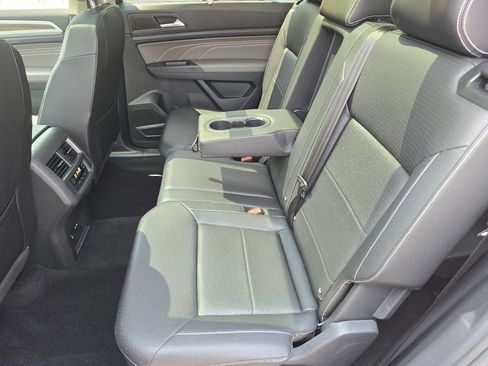 Used 2023 Volkswagen Atlas SEL AWD/4WD image 30