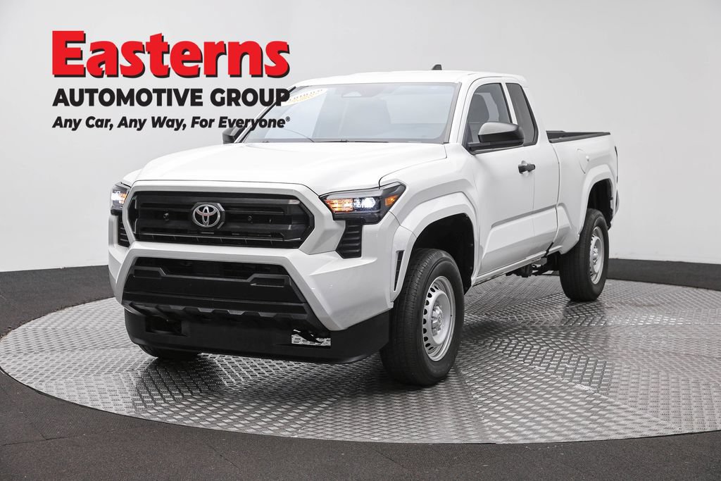 Used 2024 Toyota Tacoma SR RWD image 1