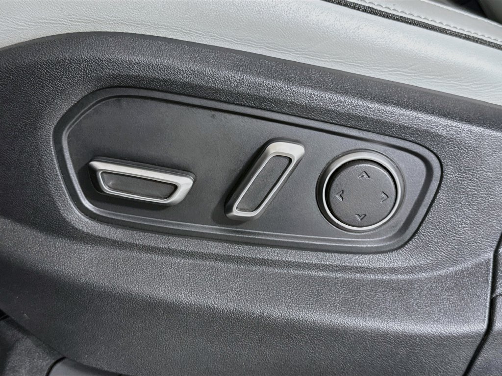 Used 2024 Rivian R1S Adventure Quad AWD/4WD image 18