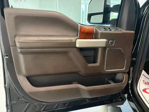 Used 2022 Ford F350 King Ranch w/ King Ranch Ultimate Package AWD/4WD image 15