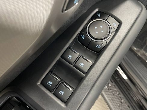 New 2025 Ford Expedition Active image 17