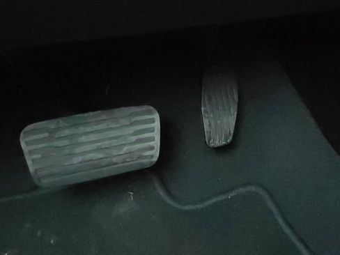 Used 2024 GMC Yukon SLT image 44