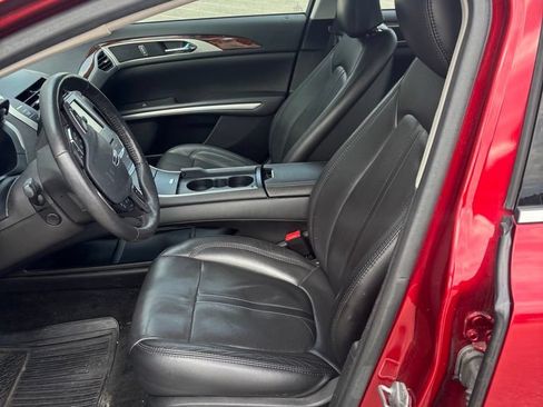Used 2014 Lincoln MKZ AWD w/ Equipment Group 102A Reserve image 4