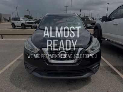 Used 2019 Nissan Kicks S