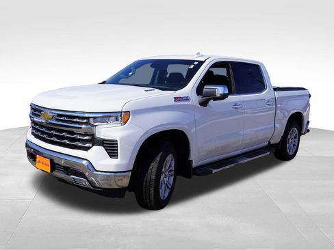Certified 2023 Chevrolet Silverado 1500 LTZ w/ Z71 Off-Road Package AWD/4WD image 13