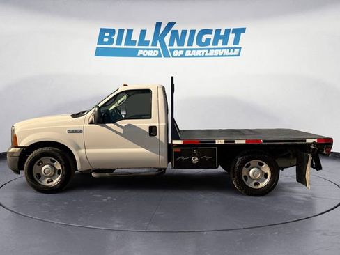 Used 2005 Ford F350 XL image 2