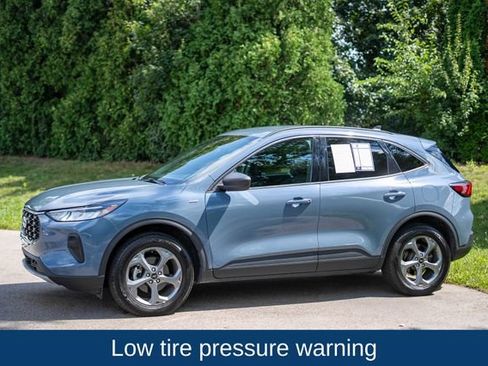 Used 2025 Ford Escape ST-Line AWD/4WD image 8