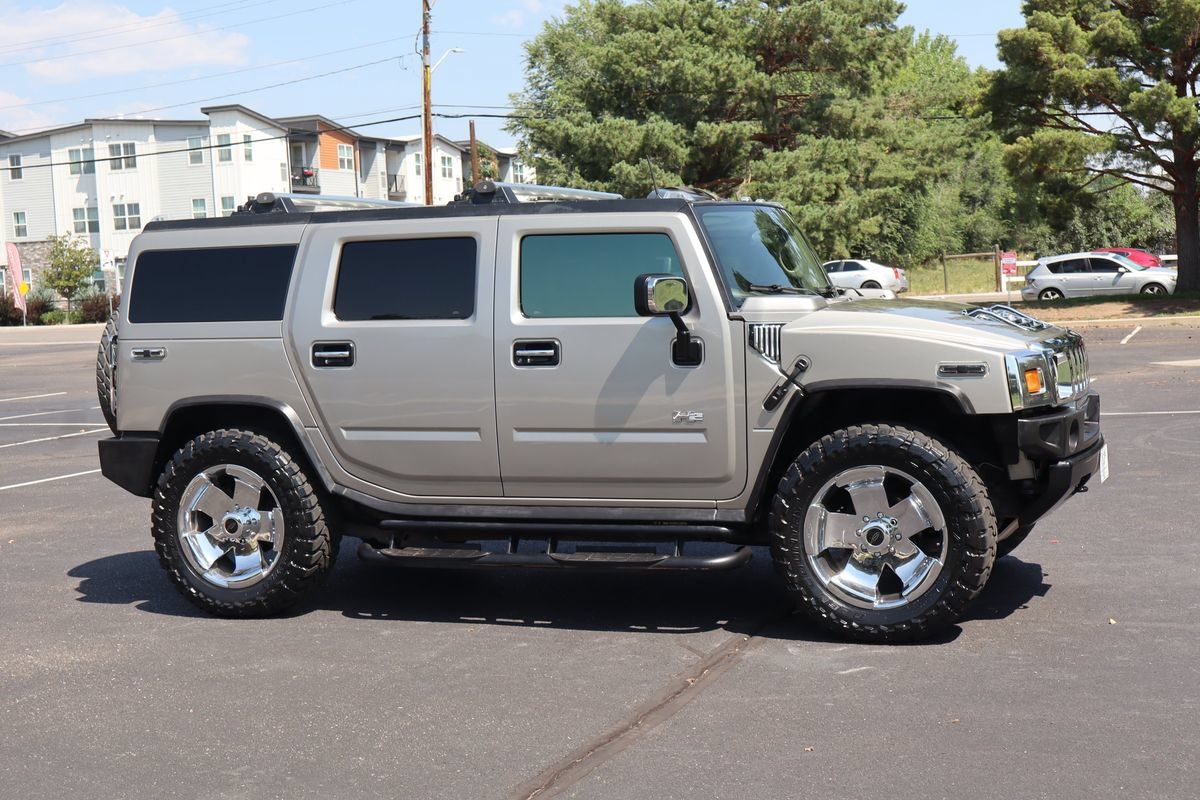 Used 2003 HUMMER H2 w/ Preferred Equipment Group AWD/4WD image 2