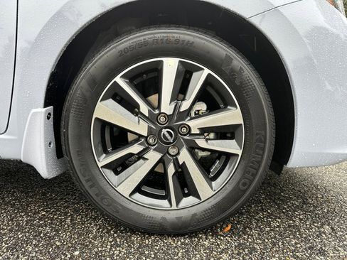 New 2025 Nissan Versa SV w/ Trunk Package image 12