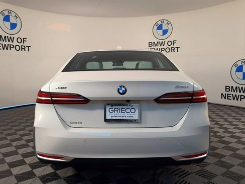 New 2026 BMW 530i xDrive w/ Premium Package AWD/4WD image 7