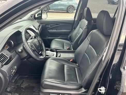 Used 2017 Honda Pilot Touring image 15