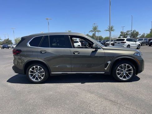 New 2026 BMW X5 sDrive40i w/ Premium Package image 5