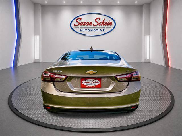 Used 2024 Chevrolet Malibu LT FWD image 3