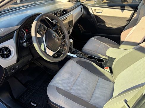 Used 2019 Toyota Corolla LE image 9