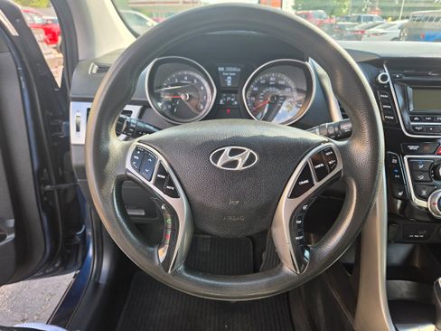 Used 2014 Hyundai Elantra GT FWD image 5