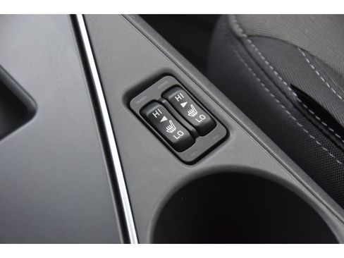 Certified 2025 Subaru Crosstrek 2.0i Premium image 34